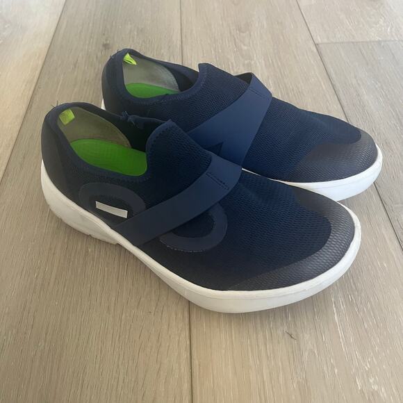 OOFOS OOmg Low Recovery Shoe Men's 8 / 41 Navy Blue Mesh Slip On - Picture 9 of 9